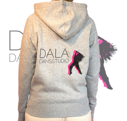 Möjlighet att få sitt namn på hoodien man kan även få Tävlingsdansare tryckt bak i länden
Lägga till namntryck på Hoodie 45kr
Tryck tävlingsdansare 95kr
Om man lägger tryck på en vara försvinner ångerrätten.