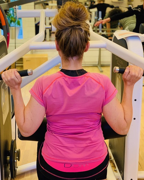Gymkort. 6 månader. Vill du komma på obemannade tider kan du ha en TAGG. Finns att hämta i receptionen (deposition 200 kr). Är du medlem hos oss sedan tidigare kommer du inte debiteras startavgift 495 kr (du måste ha korrekt personnummer inlagt för att du inte ska bli extra debiterad).
