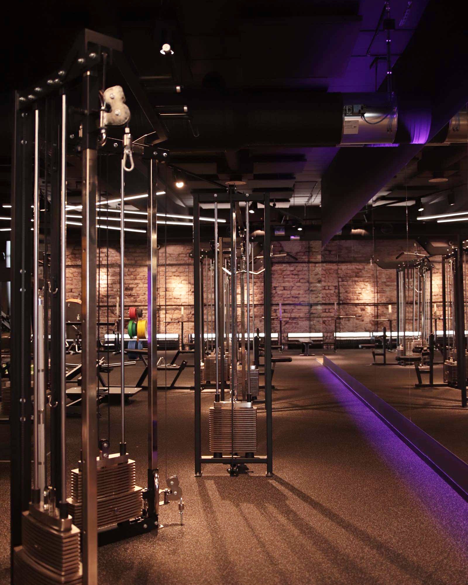 GYM + PASS
Bindningstid i 12mån, därefter 1 mån uppsägningstid
(Tillfälligt erbjudande: Medlemskapet övergår till ett bundet autogiroavtal efter 30 dagar. Det kan sägas upp under de första 30 dagarna.)